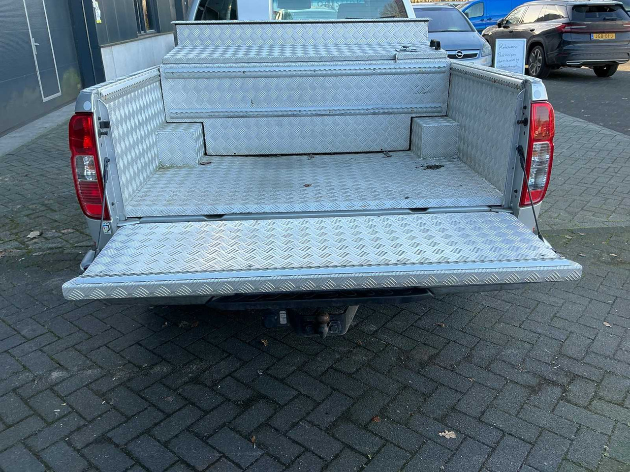 2016 NISSAN NAVARA COMMERCIAL VEHICLE (VV-037-G) - شاحنة التوصيل: صورة 5 2016 NISSAN NAVARA COMMERCIAL VEHICLE (VV-037-G) - شاحنة التوصيل: صورة 5