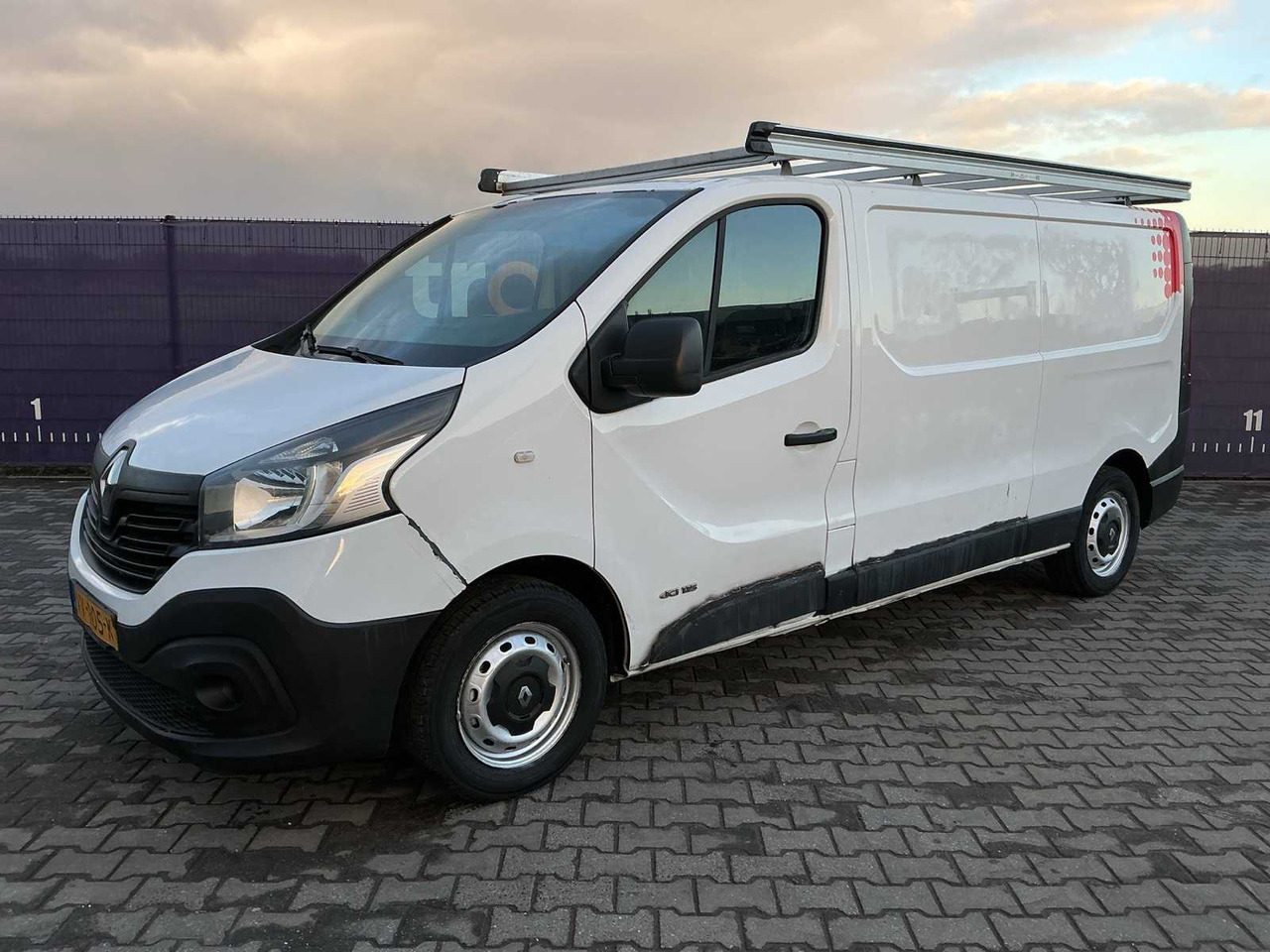 2016 - RENAULT - TRAFIC - 1.6 DCI T29 L2H1 COM - COMMERCIAL VEHICLE - شاحنة التوصيل: صورة 1 2016 - RENAULT - TRAFIC - 1.6 DCI T29 L2H1 COM - COMMERCIAL VEHICLE - شاحنة التوصيل: صورة 1