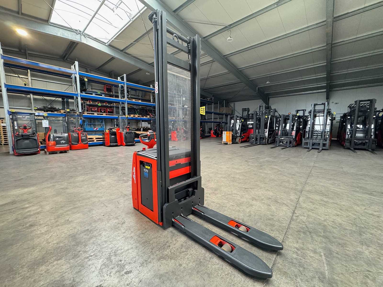 2018 SERVICE +UVV 09/2026 LINDE L14 LITHIUM LI-ION 1.400KG PALLET TRUCK ANT 2.942 HOURS - رافعة شوكية: صورة 5 2018 SERVICE +UVV 09/2026 LINDE L14 LITHIUM LI-ION 1.400KG PALLET TRUCK ANT 2.942 HOURS - رافعة شوكية: صورة 5