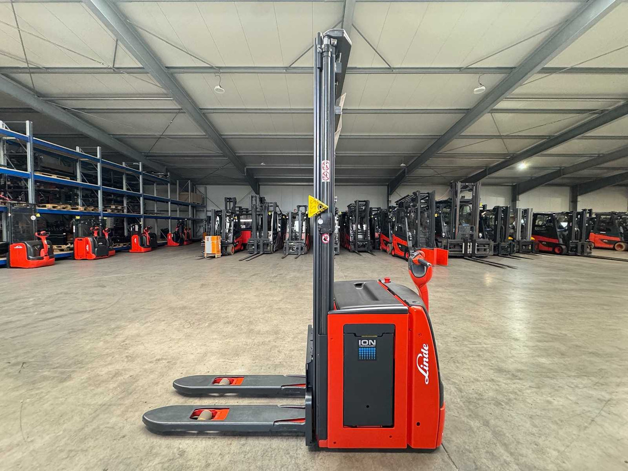 2018 SERVICE +UVV 09/2026 LINDE L14 LITHIUM LI-ION 1.400KG PALLET TRUCK ANT 2.942 HOURS - رافعة شوكية: صورة 2 2018 SERVICE +UVV 09/2026 LINDE L14 LITHIUM LI-ION 1.400KG PALLET TRUCK ANT 2.942 HOURS - رافعة شوكية: صورة 2
