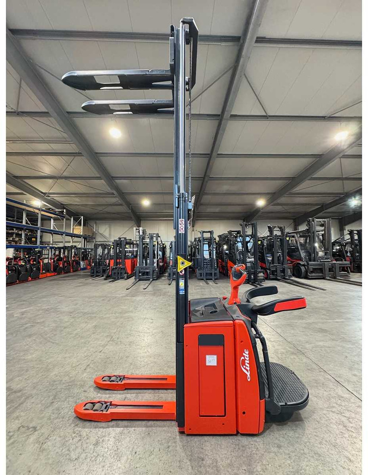2018 SERVICE +UVV 09/2026 LINDE L14AP EVO 1.400KG PALLET TRUCK ANT INTEGRATED SCALE - رافعة شوكية: صورة 4 2018 SERVICE +UVV 09/2026 LINDE L14AP EVO 1.400KG PALLET TRUCK ANT INTEGRATED SCALE - رافعة شوكية: صورة 4
