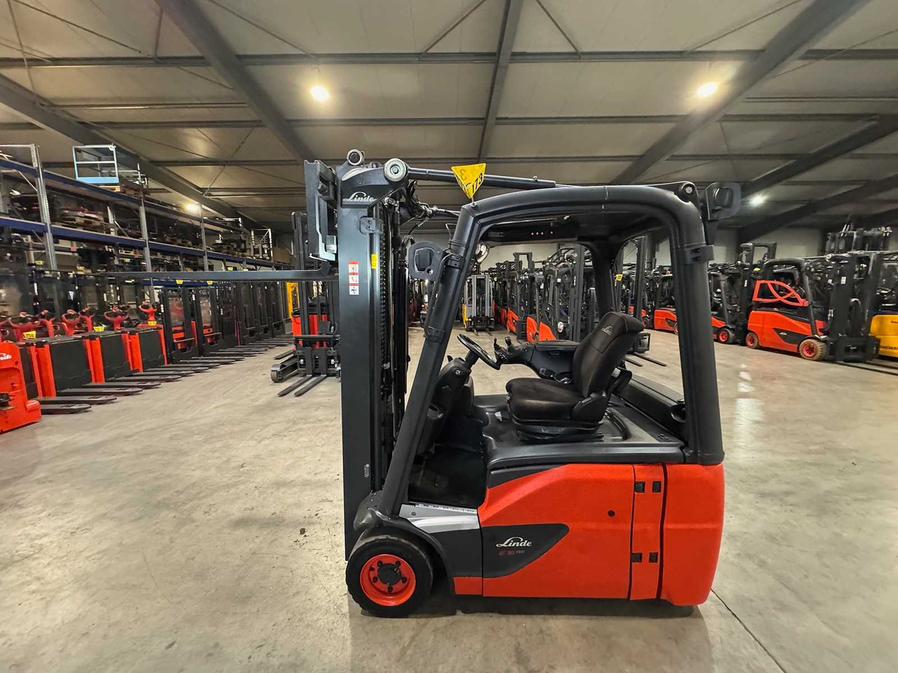 2019 LINDE E16 EVO DUPLEX FREE LIFT ELECTRIC FORKLIFT 14,851 HOURS - رافعة شوكية: صورة 2 2019 LINDE E16 EVO DUPLEX FREE LIFT ELECTRIC FORKLIFT 14,851 HOURS - رافعة شوكية: صورة 2