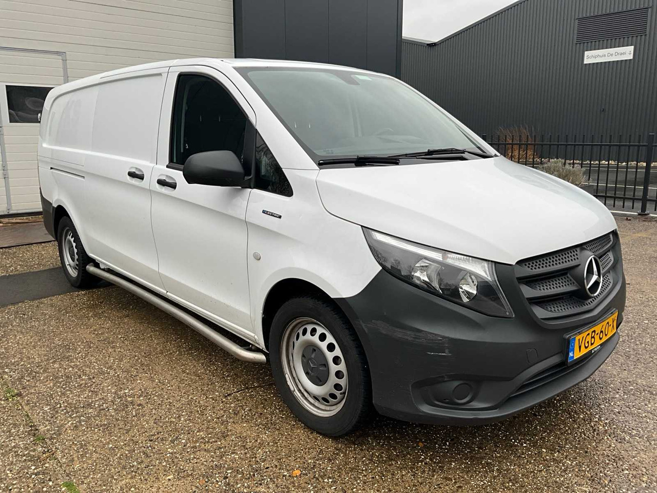 2020 MERCEDES-BENZ EVITO COMMERCIAL VEHICLE - شاحنة التوصيل: صورة 4 2020 MERCEDES-BENZ EVITO COMMERCIAL VEHICLE - شاحنة التوصيل: صورة 4