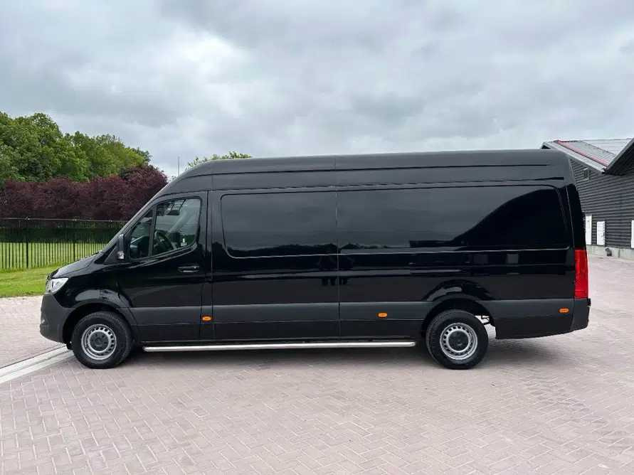 2020 MERCEDES-BENZ SPRINTER 319 COMMERCIAL VEHICLE - شاحنة التوصيل: صورة 3 2020 MERCEDES-BENZ SPRINTER 319 COMMERCIAL VEHICLE - شاحنة التوصيل: صورة 3