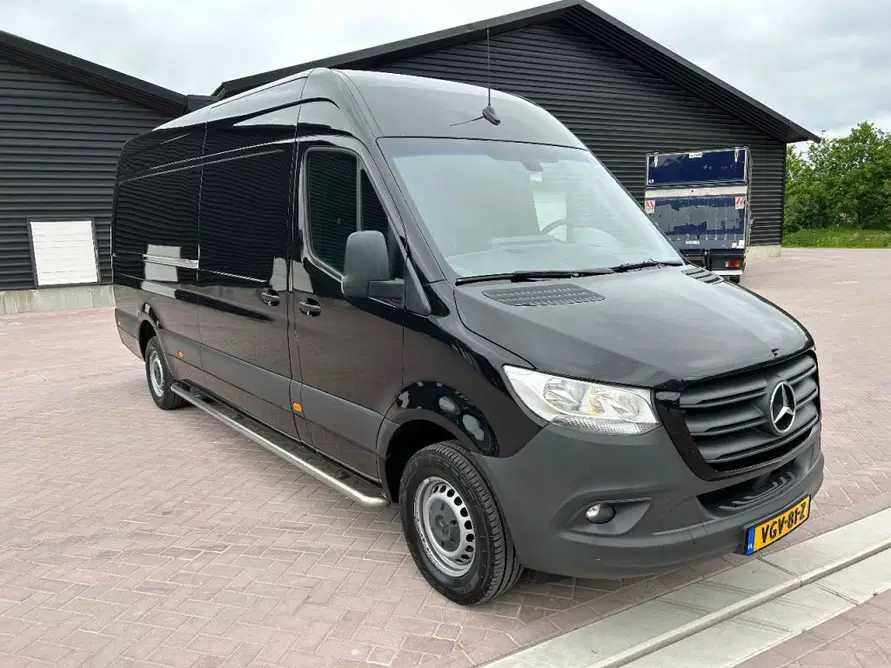 2020 MERCEDES-BENZ SPRINTER 319 COMMERCIAL VEHICLE - شاحنة التوصيل: صورة 2 2020 MERCEDES-BENZ SPRINTER 319 COMMERCIAL VEHICLE - شاحنة التوصيل: صورة 2
