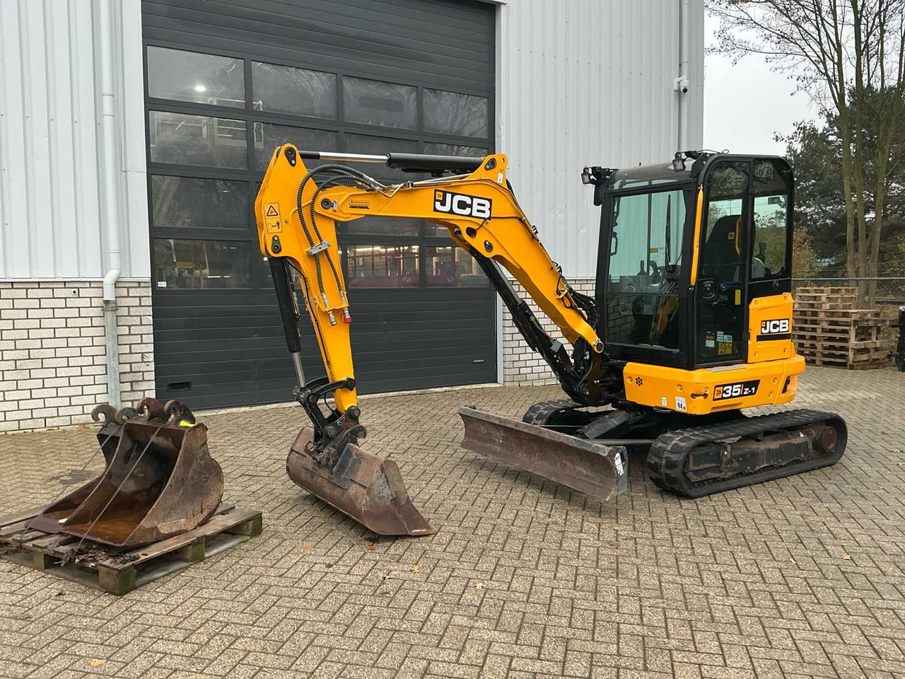 2021 JCB 35Z-1 MIDI EXCAVATOR - حفارة: صورة 1 2021 JCB 35Z-1 MIDI EXCAVATOR - حفارة: صورة 1