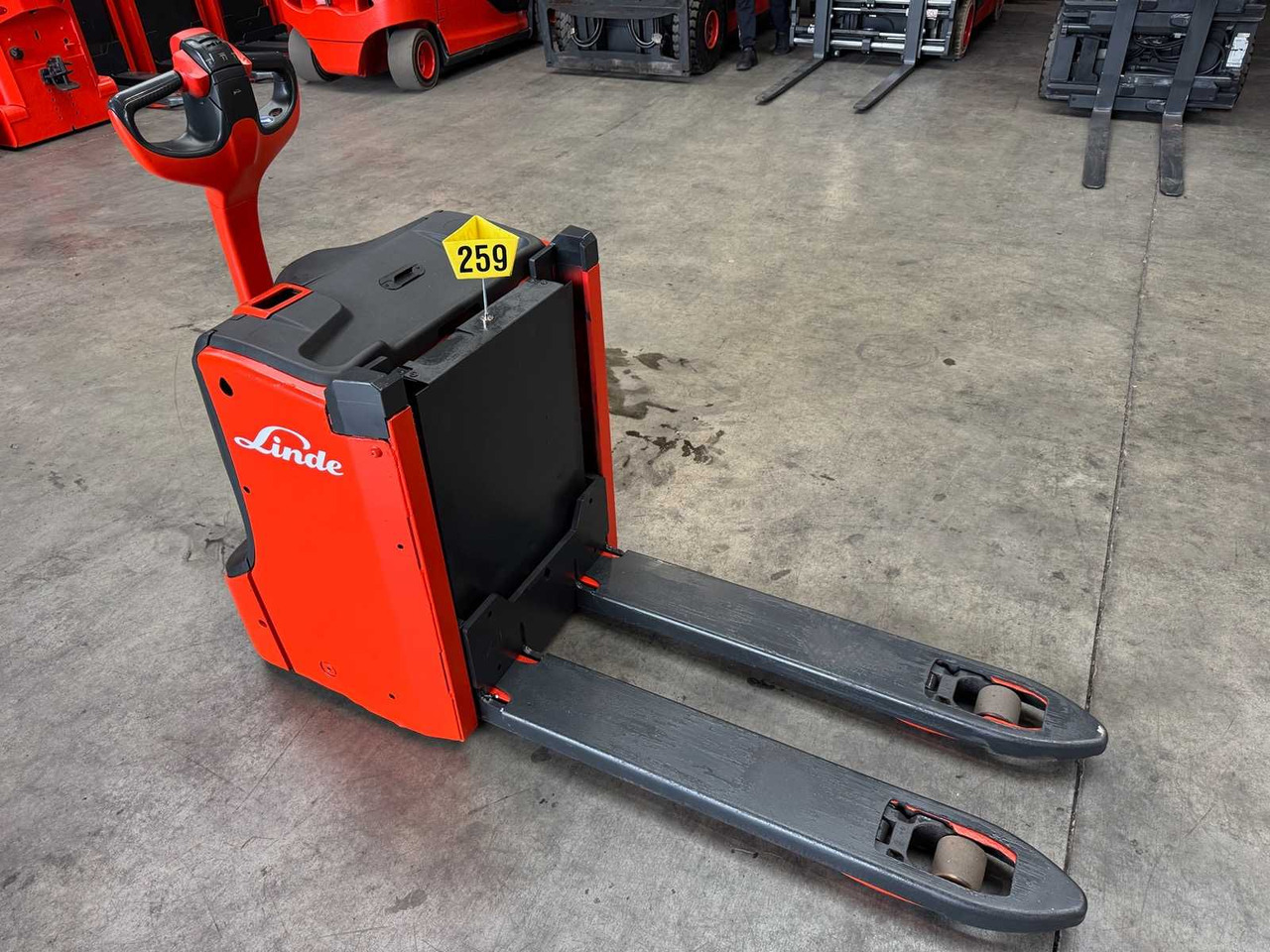 2021 LINDE T16L PALLET TRUCK ANT STACKER INITIAL STROKE 1,675 HOURS - رافعة شوكية: صورة 4 2021 LINDE T16L PALLET TRUCK ANT STACKER INITIAL STROKE 1,675 HOURS - رافعة شوكية: صورة 4
