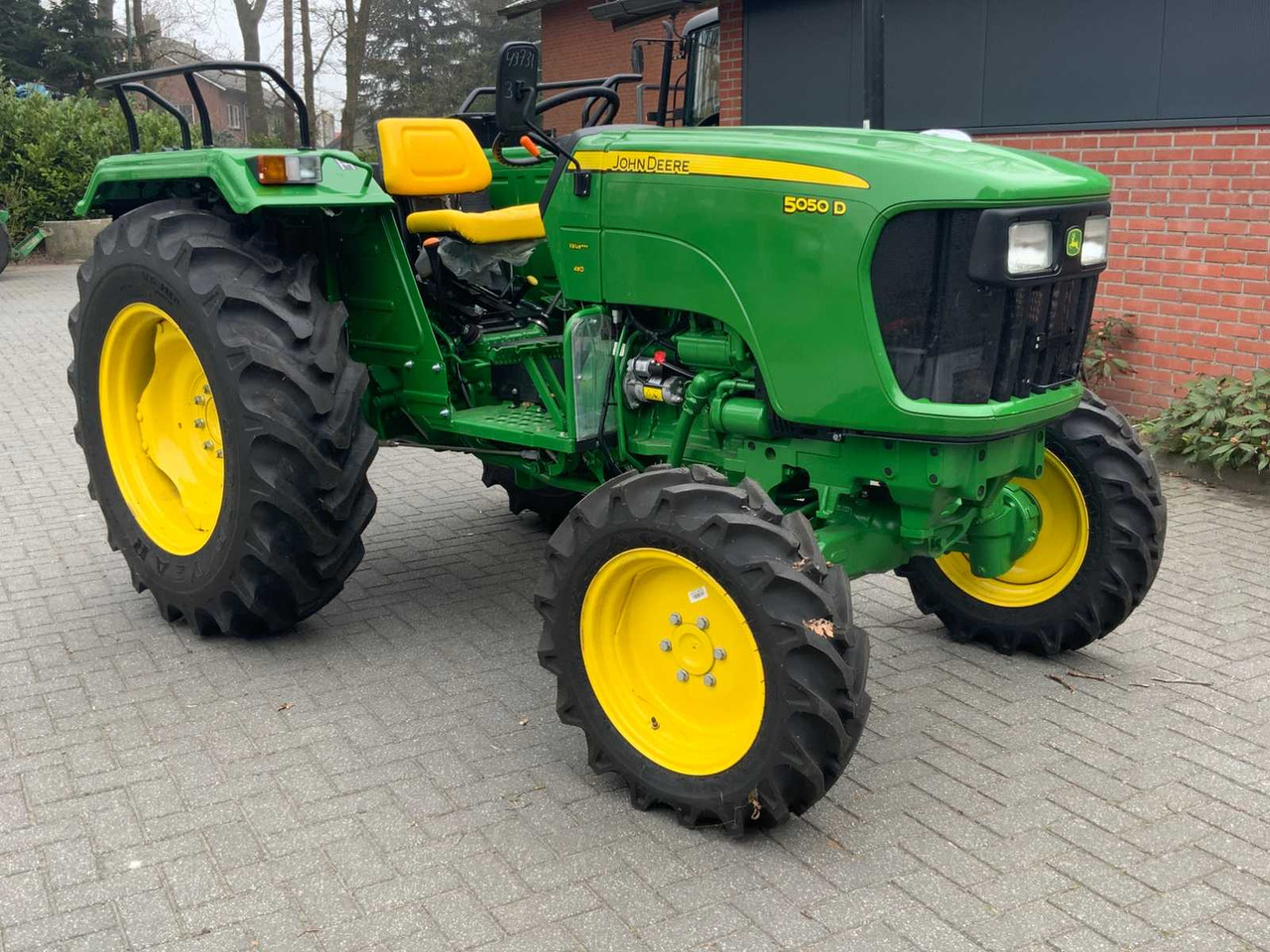 2022 JOHN DEERE 5050D ALL-WHEEL DRIVE FARM TRACTOR "UNUSED" - جرار: صورة 2 2022 JOHN DEERE 5050D ALL-WHEEL DRIVE FARM TRACTOR "UNUSED" - جرار: صورة 2