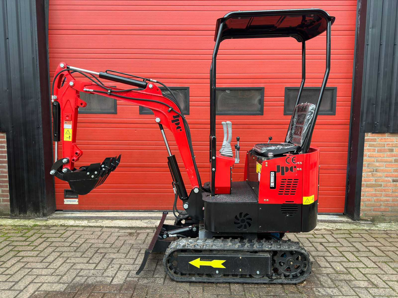 2024 JPC HT12 RED MINI EXCAVATOR - حفارة مُصَّغرة: صورة 1 2024 JPC HT12 RED MINI EXCAVATOR - حفارة مُصَّغرة: صورة 1