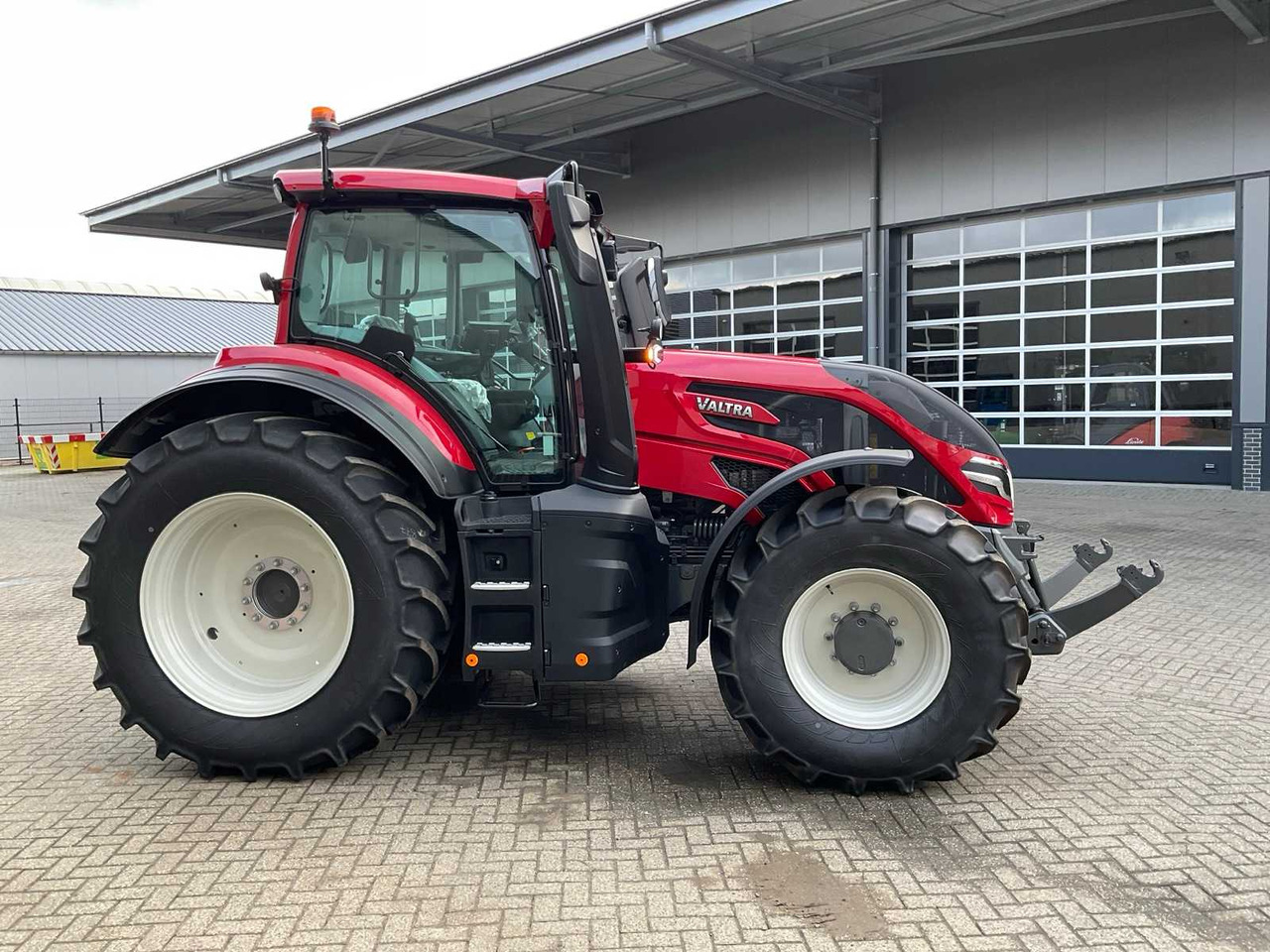 2024 VALTRA Q225 ALL-WHEEL DRIVE FARM TRACTOR - جرار: صورة 5 2024 VALTRA Q225 ALL-WHEEL DRIVE FARM TRACTOR - جرار: صورة 5