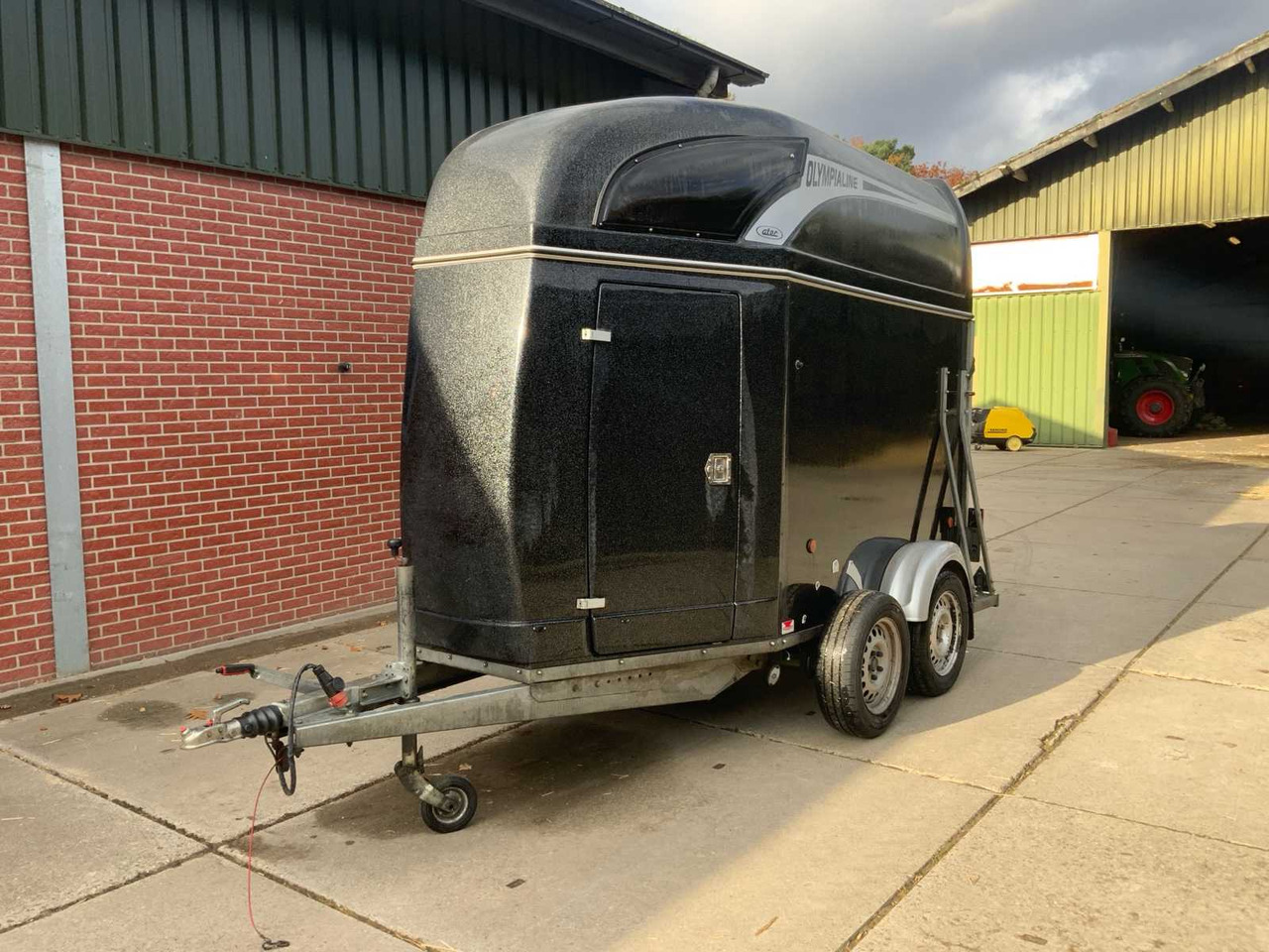 ATEC OLYMPIALINE HORSE TRAILER - عربة مقطورة: صورة 1 ATEC OLYMPIALINE HORSE TRAILER - عربة مقطورة: صورة 1