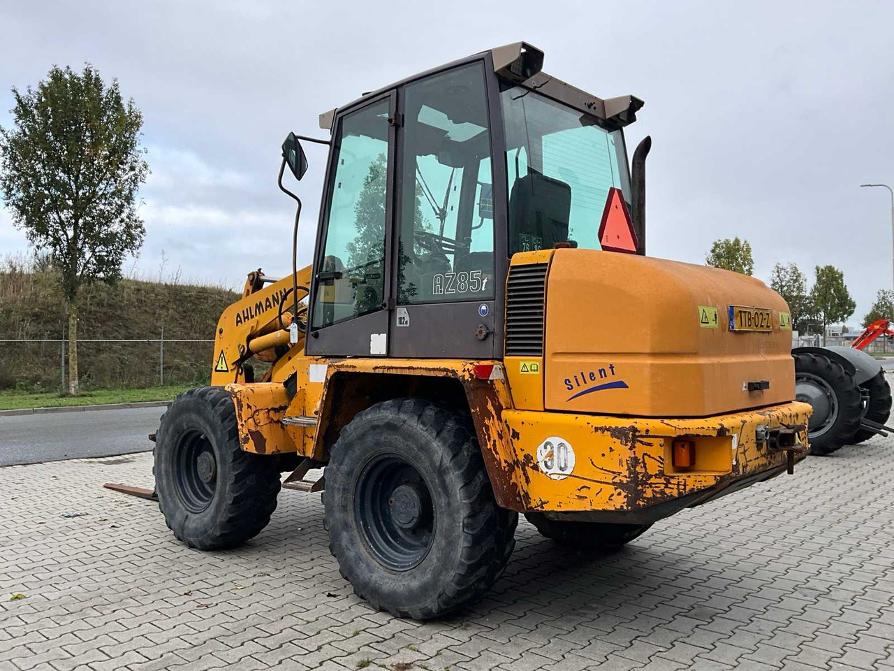 Ahlmann AZ85t - اللودر بعجل: صورة 4 Ahlmann AZ85t - اللودر بعجل: صورة 4