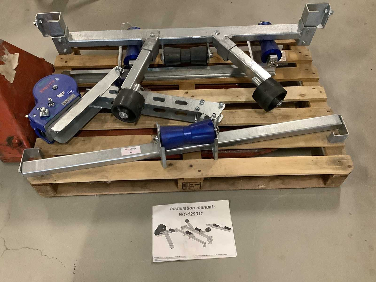 BOAT TRAILER PARTS - عربة مقطورة: صورة 2 BOAT TRAILER PARTS - عربة مقطورة: صورة 2