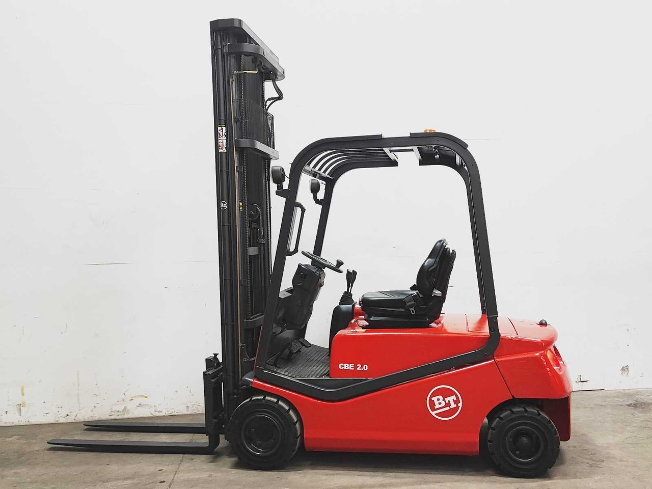 BT - 2002 - CBE 2.0F - FORKLIFT TRUCK - رافعة شوكية: صورة 4 BT - 2002 - CBE 2.0F - FORKLIFT TRUCK - رافعة شوكية: صورة 4