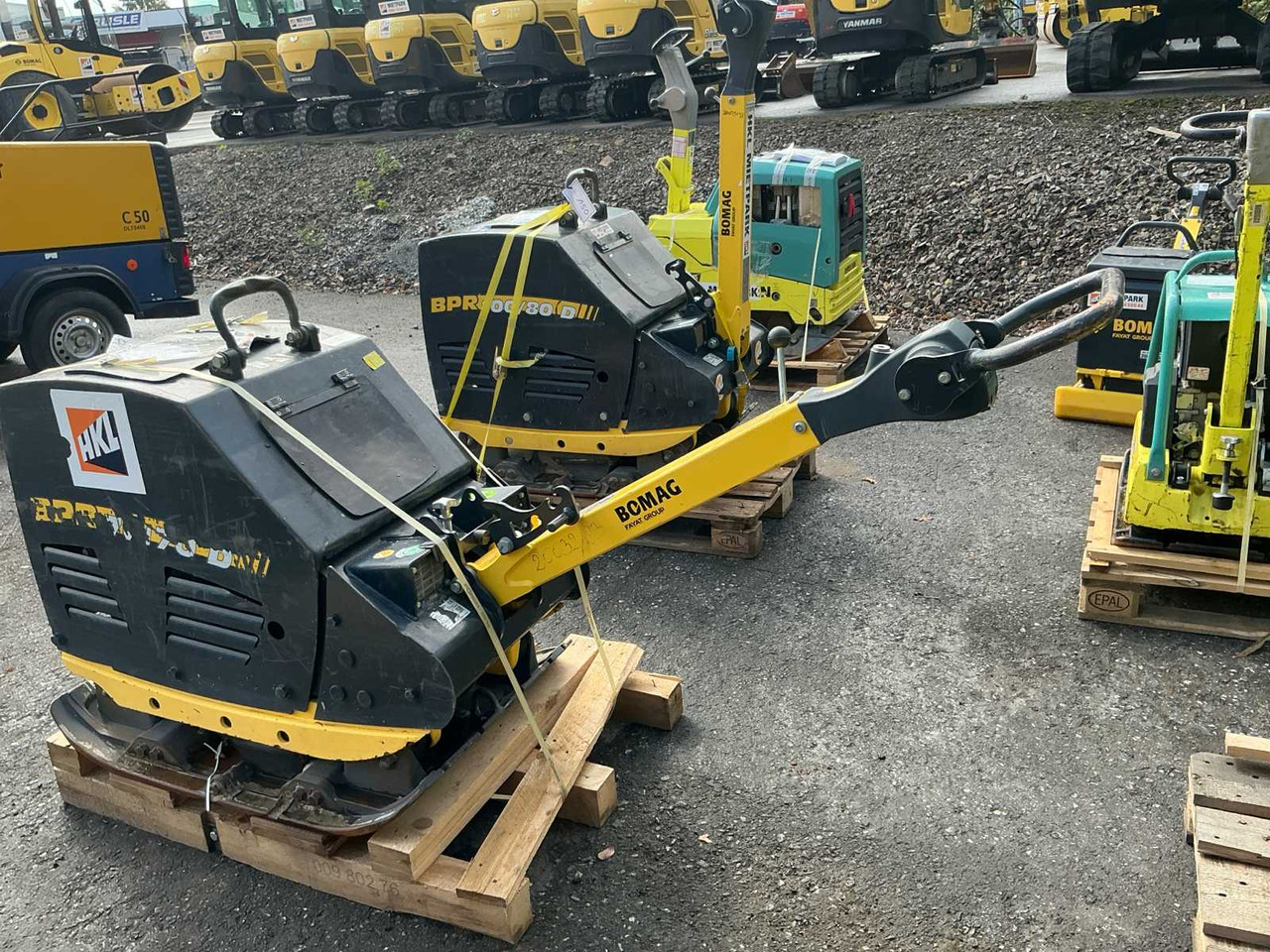لوحة اهتزازية Bomag BPR 70/70 D: صورة 9