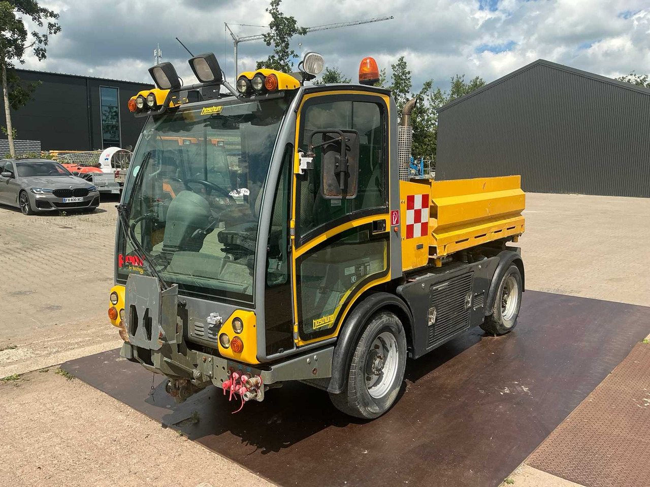 Boschung P4-T Pony - المقطورة الزراعية: صورة 1 Boschung P4-T Pony - المقطورة الزراعية: صورة 1