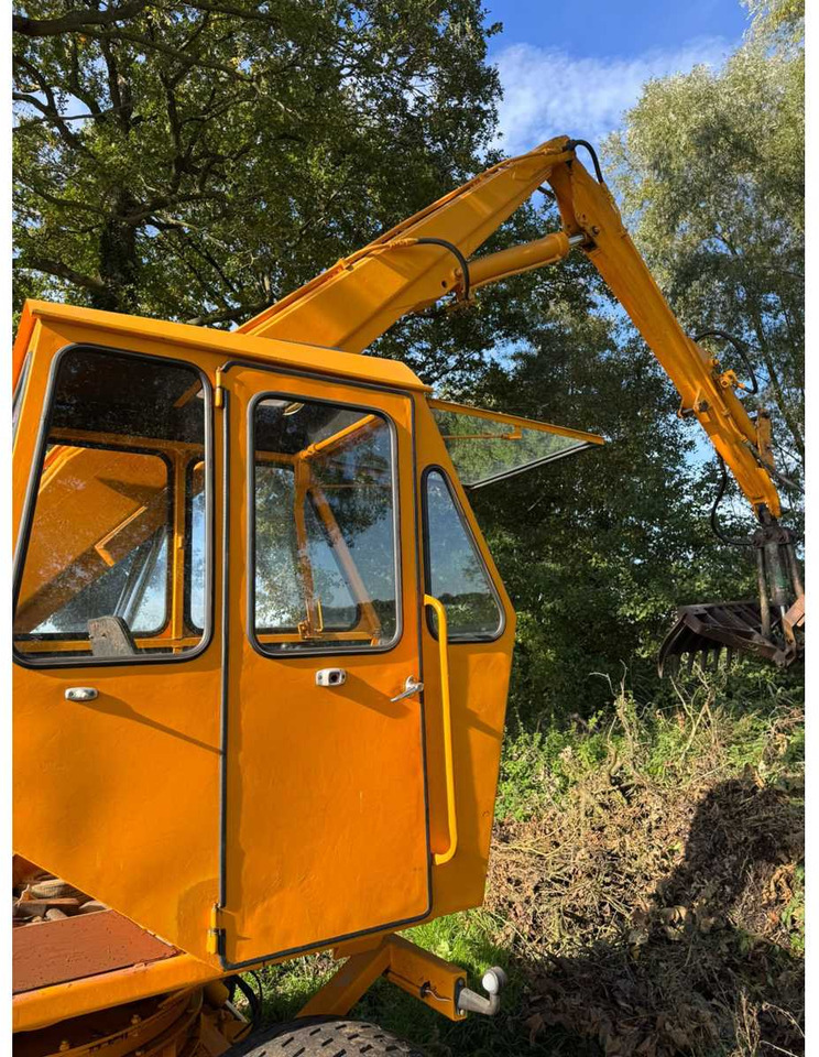 CAESAR VAIACAR TRAILED EXCAVATOR - حفارة دولاب: صورة 5 CAESAR VAIACAR TRAILED EXCAVATOR - حفارة دولاب: صورة 5