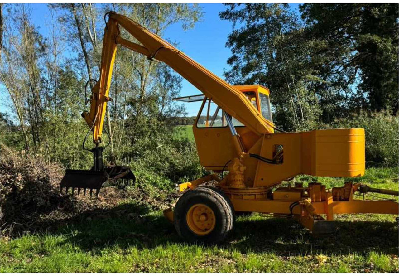 CAESAR VAIACAR TRAILED EXCAVATOR - حفارة دولاب: صورة 1 CAESAR VAIACAR TRAILED EXCAVATOR - حفارة دولاب: صورة 1