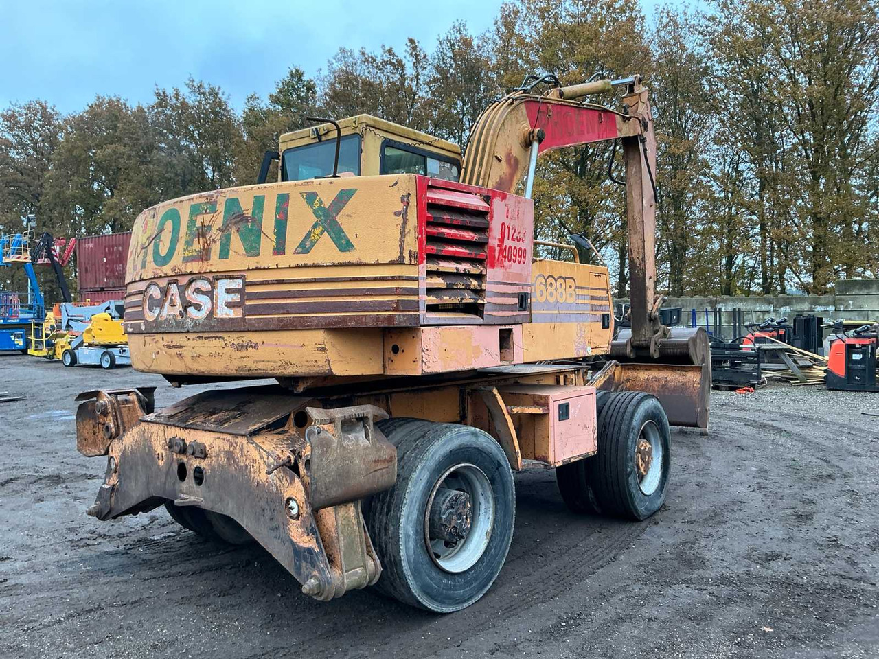 CASE 688B-P WHEELED EXCAVATOR - حفارة دولاب: صورة 5 CASE 688B-P WHEELED EXCAVATOR - حفارة دولاب: صورة 5