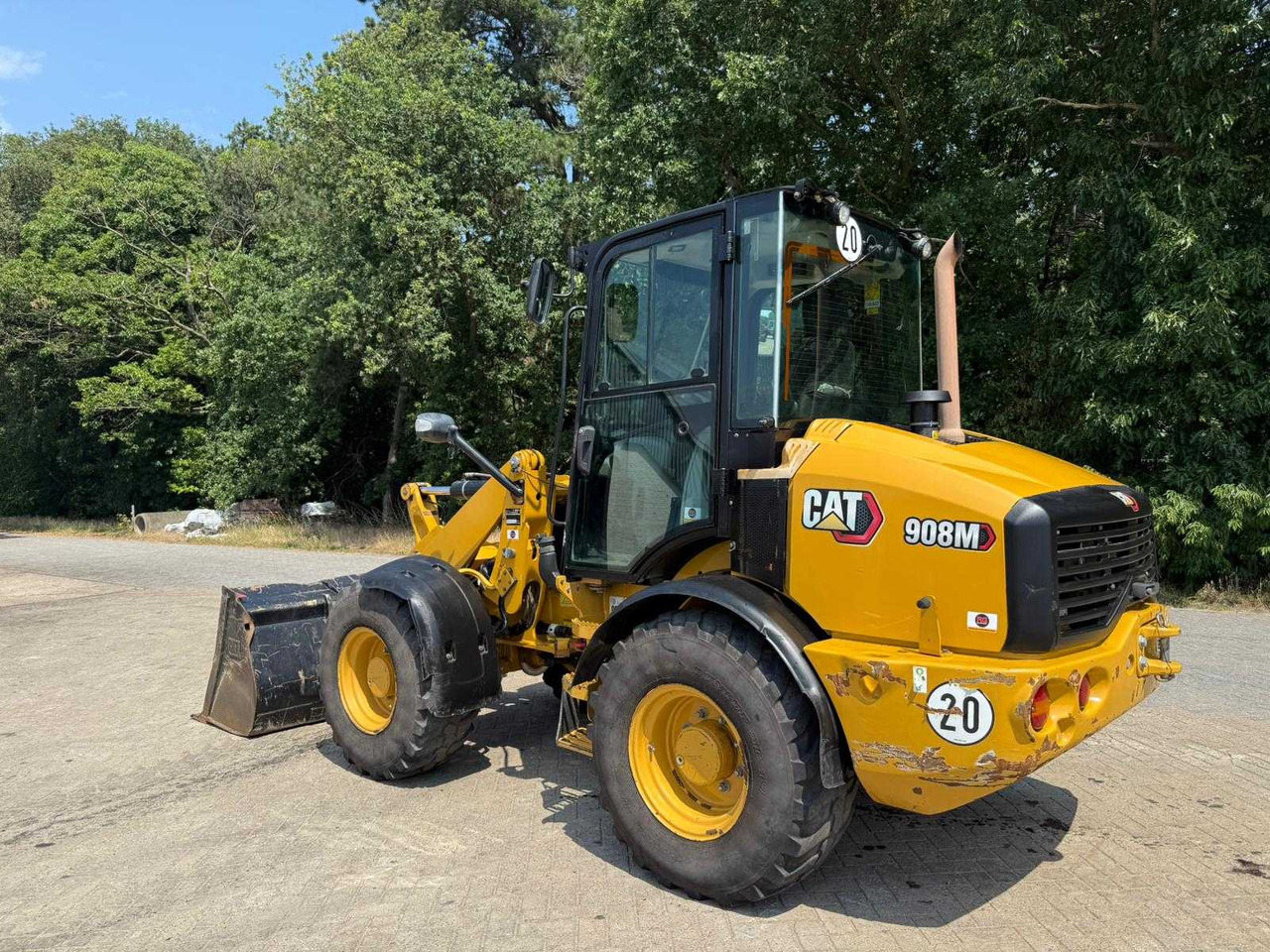 CAT - 908M - JOYSTICK CONTROL, INCL RUBBLE BIN - SHOVEL - اللودر بعجل: صورة 3 CAT - 908M - JOYSTICK CONTROL, INCL RUBBLE BIN - SHOVEL - اللودر بعجل: صورة 3