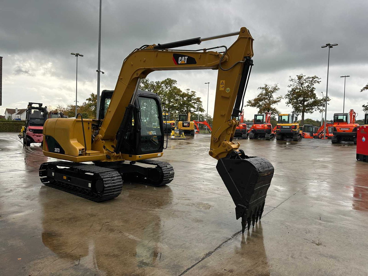 CATERPILLAR - 2013 - 307D - MIDI EXCAVATOR - حفارة: صورة 3 CATERPILLAR - 2013 - 307D - MIDI EXCAVATOR - حفارة: صورة 3