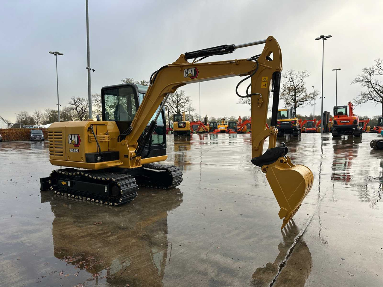 CATERPILLAR - 2017 - 305.5E2 - MIDI EXCAVATOR - حفارة: صورة 3 CATERPILLAR - 2017 - 305.5E2 - MIDI EXCAVATOR - حفارة: صورة 3