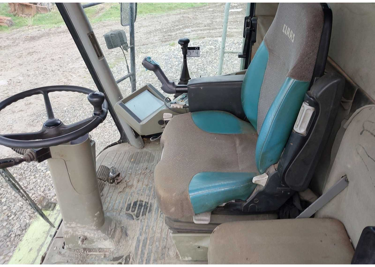 حصادة موحَّدة CLAAS - 2001 - LEXION 460 - COMBINE HARVESTER: صورة 16 حصادة موحَّدة CLAAS - 2001 - LEXION 460 - COMBINE HARVESTER: صورة 16