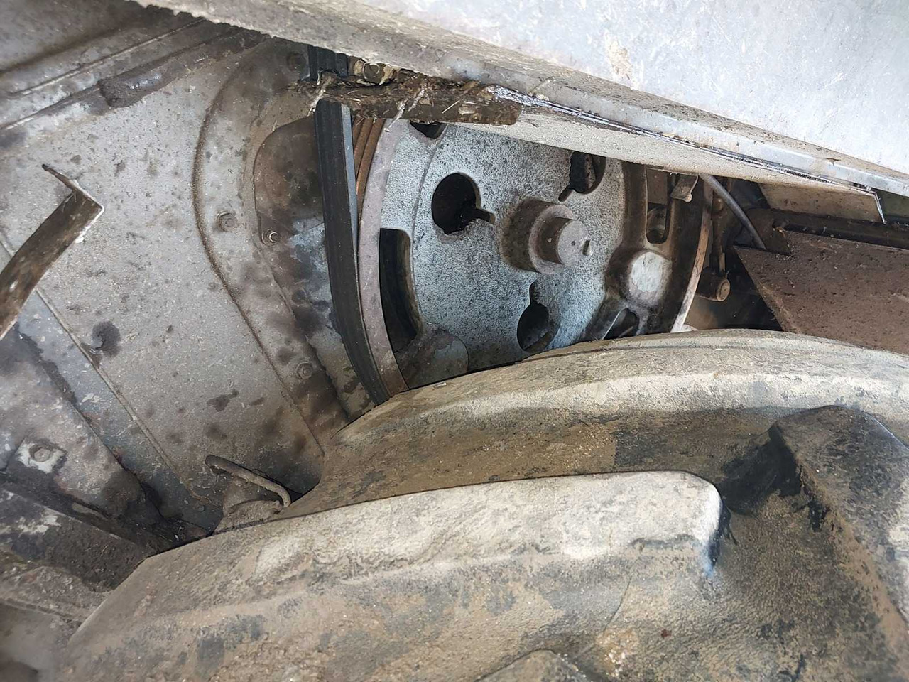 حصادة موحَّدة CLAAS - 2001 - LEXION 460 - COMBINE HARVESTER: صورة 15 حصادة موحَّدة CLAAS - 2001 - LEXION 460 - COMBINE HARVESTER: صورة 15