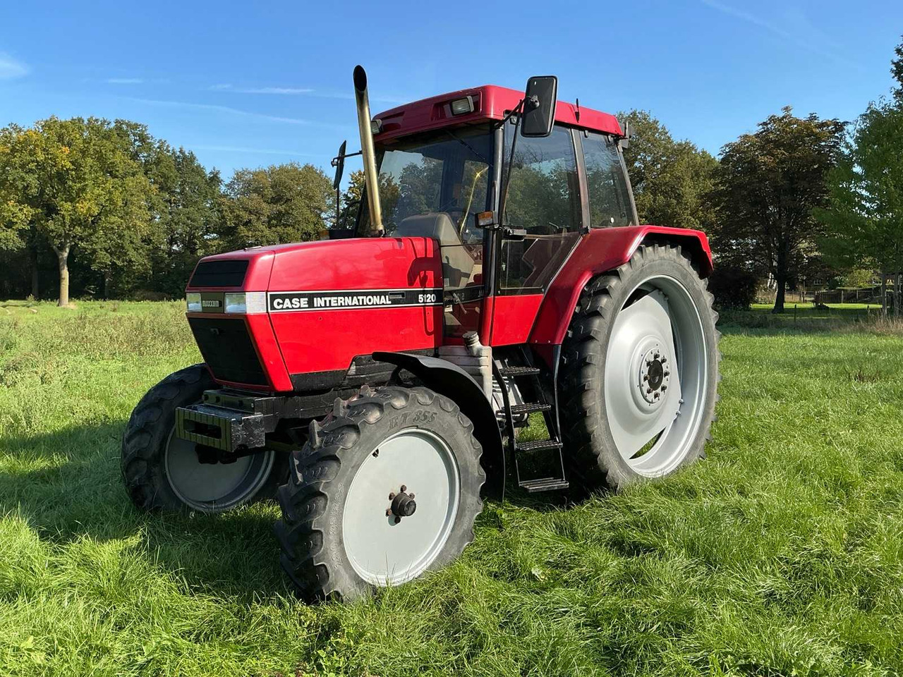 Case IH 5120 - جرار: صورة 1 Case IH 5120 - جرار: صورة 1