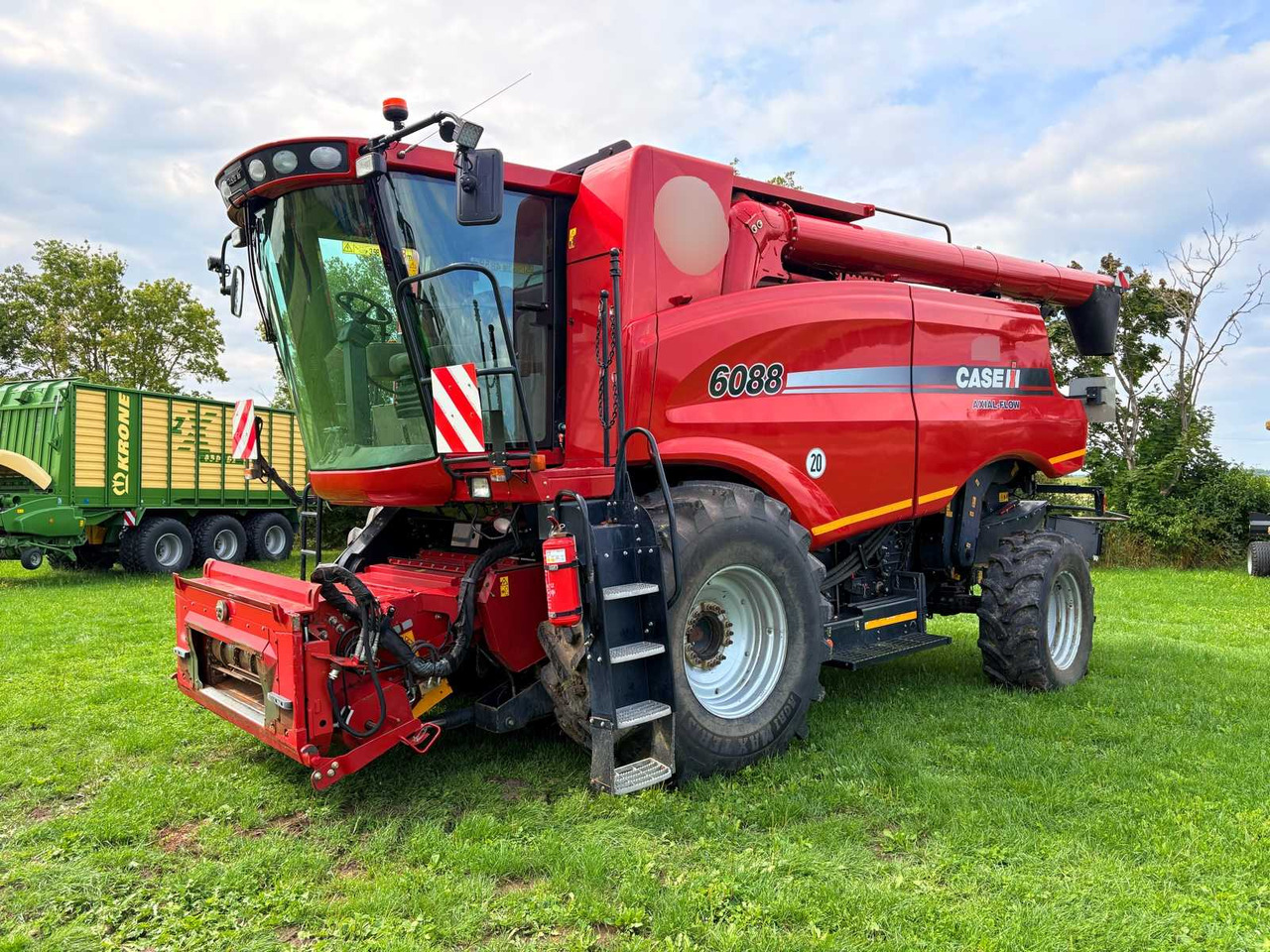 Case IH Axial-Flow 6088 - حصادة موحَّدة: صورة 1 Case IH Axial-Flow 6088 - حصادة موحَّدة: صورة 1