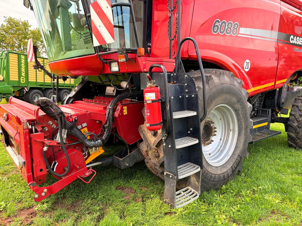 حصادة موحَّدة Case IH Axial-Flow 6088: صورة 18