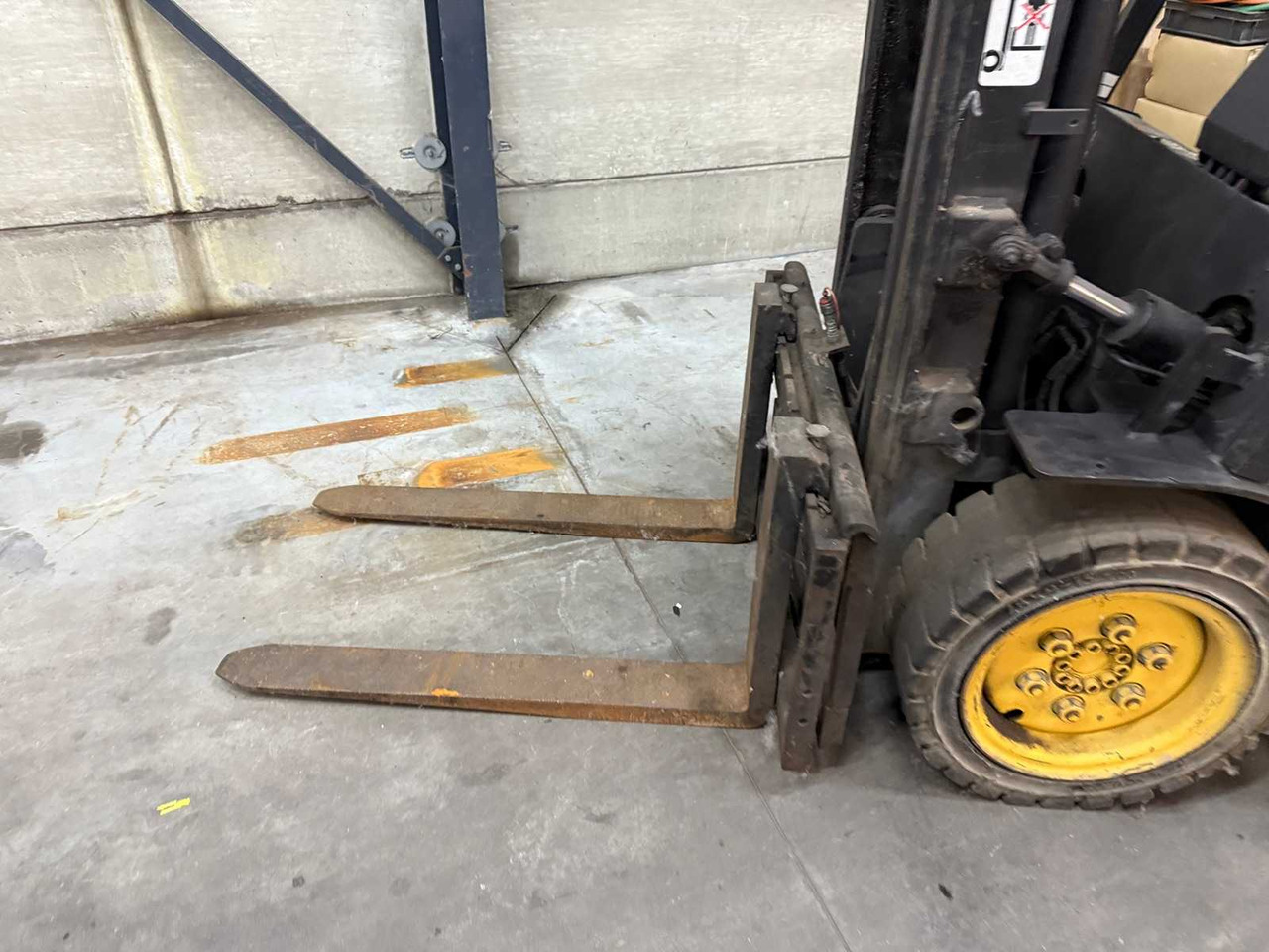 DAEWOO - 2005 - D30S - FORKLIFT - رافعة شوكية: صورة 5 DAEWOO - 2005 - D30S - FORKLIFT - رافعة شوكية: صورة 5