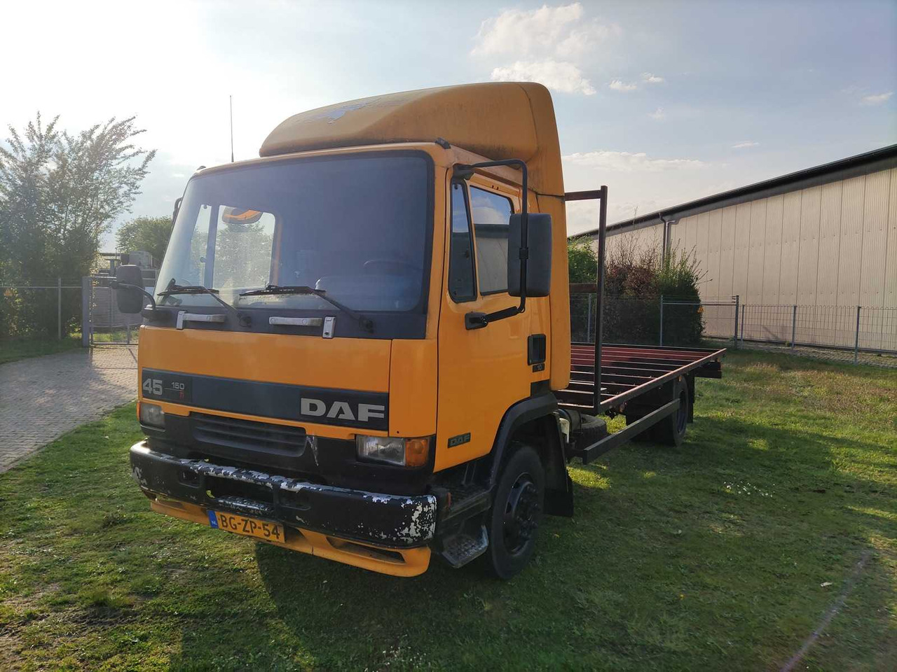 DAF - 1999 - TRUCK - شاحنة: صورة 1 DAF - 1999 - TRUCK - شاحنة: صورة 1