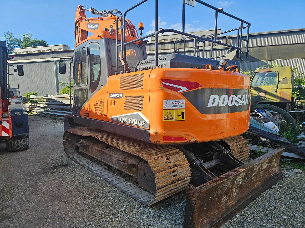 DOOSAN DX140LCR-7 - حفار زحاف: صورة 2 DOOSAN DX140LCR-7 - حفار زحاف: صورة 2