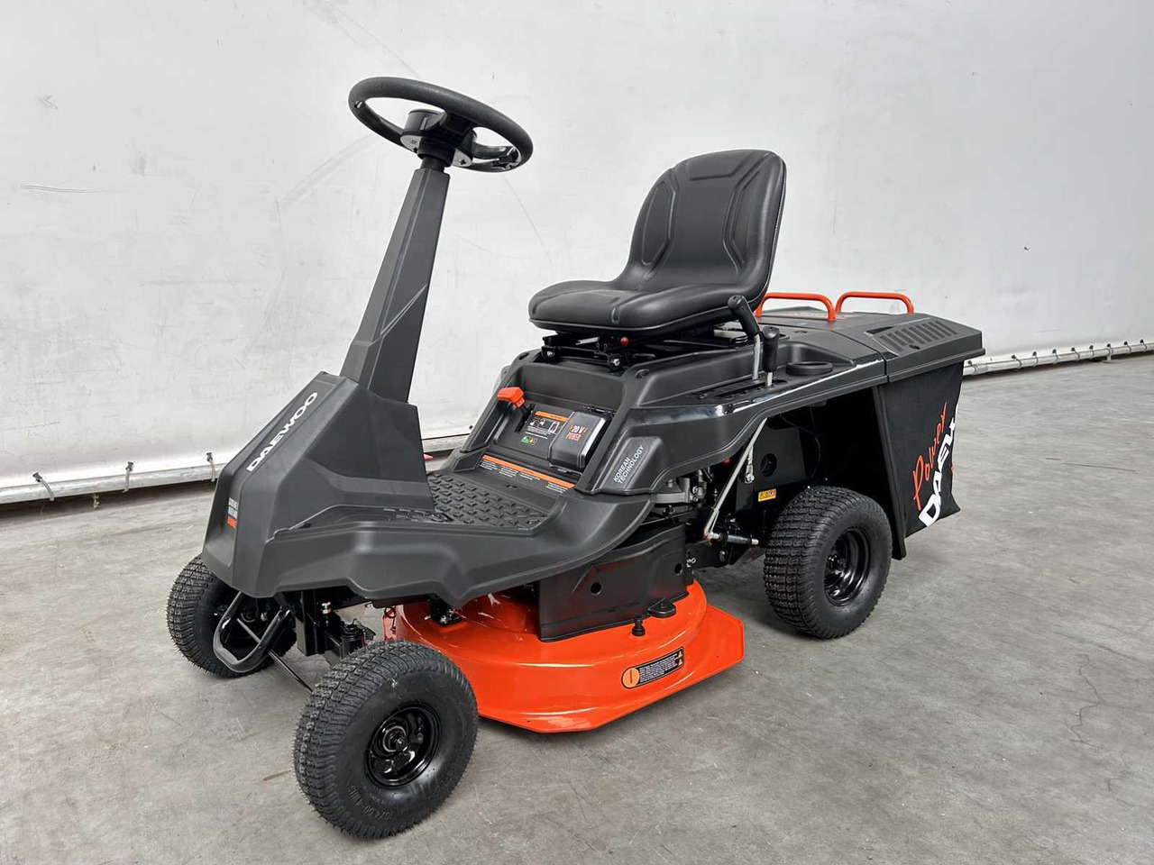 Daewoo DAXRM224 - جزازة أعشاب الحدائق: صورة 1 Daewoo DAXRM224 - جزازة أعشاب الحدائق: صورة 1