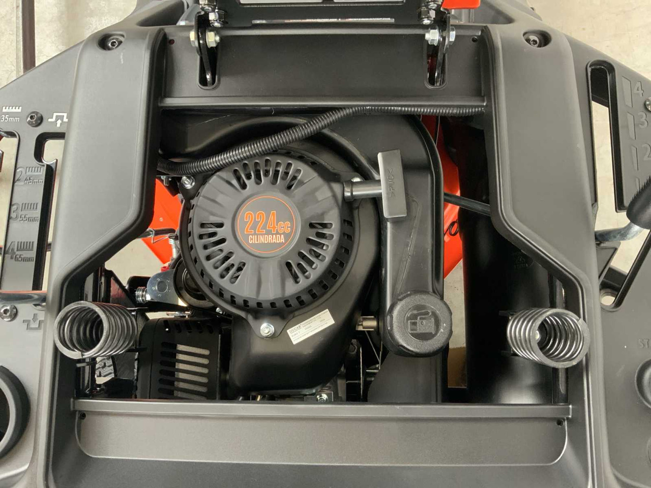 جزازة أعشاب الحدائق Daewoo DAXRM224: صورة 7