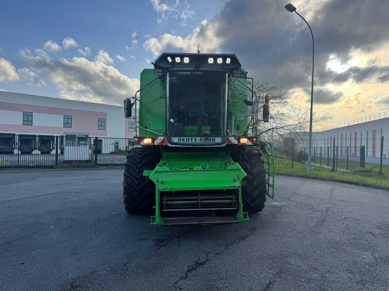 Deutz 4080HTS - حصادة موحَّدة: صورة 5 Deutz 4080HTS - حصادة موحَّدة: صورة 5