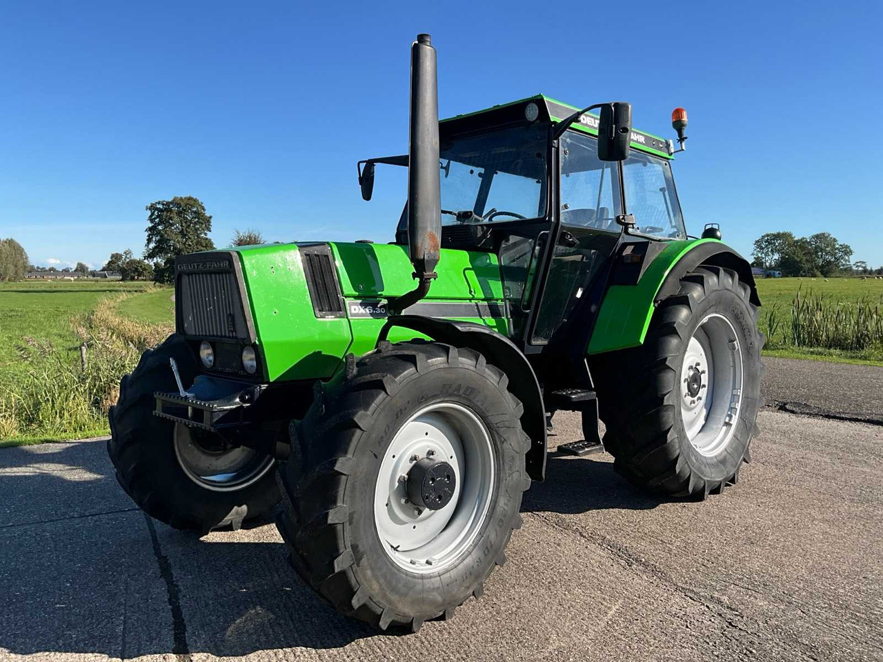 Deutz-fahr DX 6.30 - جرار: صورة 2 Deutz-fahr DX 6.30 - جرار: صورة 2