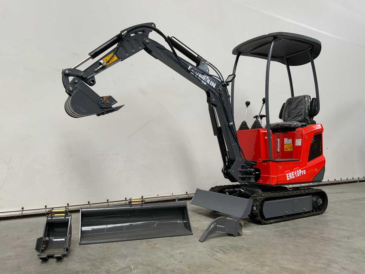 EVERUN - 2025 - ERE10PRO - MINI EXCAVATOR - حفارة مُصَّغرة: صورة 1 EVERUN - 2025 - ERE10PRO - MINI EXCAVATOR - حفارة مُصَّغرة: صورة 1