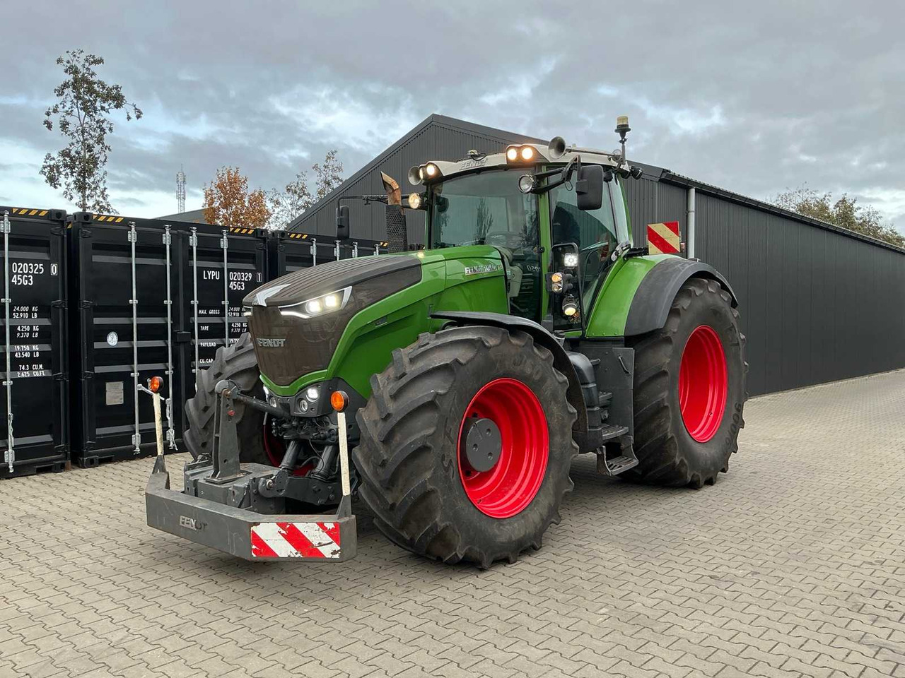 FENDT 934 VARIO ALL-WHEEL DRIVE AGRICULTURAL TRACTOR - جرار: صورة 1 FENDT 934 VARIO ALL-WHEEL DRIVE AGRICULTURAL TRACTOR - جرار: صورة 1