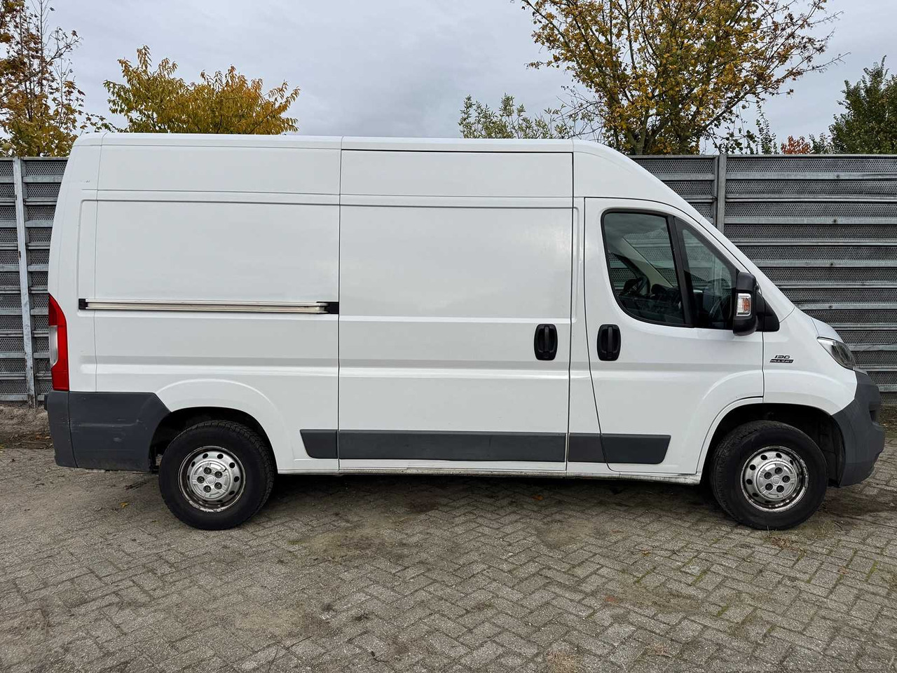 FIAT - DUCATO - 35H 2.3 MJ L2H2, 2016, VX-288-X - شاحنة التوصيل: صورة 4 FIAT - DUCATO - 35H 2.3 MJ L2H2, 2016, VX-288-X - شاحنة التوصيل: صورة 4