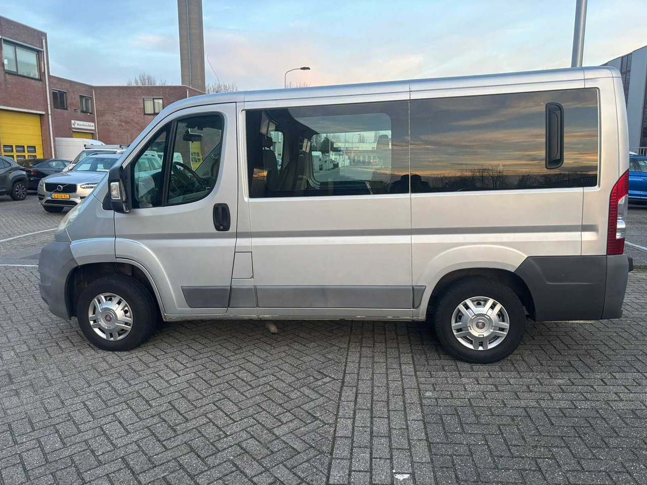 FIAT - DUCATO - WHEELCHAIR TRANSPORT - 30 2.2 MJ KH1 DC - COMMERCIAL VEHICLE - شاحنة التوصيل: صورة 3 FIAT - DUCATO - WHEELCHAIR TRANSPORT - 30 2.2 MJ KH1 DC - COMMERCIAL VEHICLE - شاحنة التوصيل: صورة 3