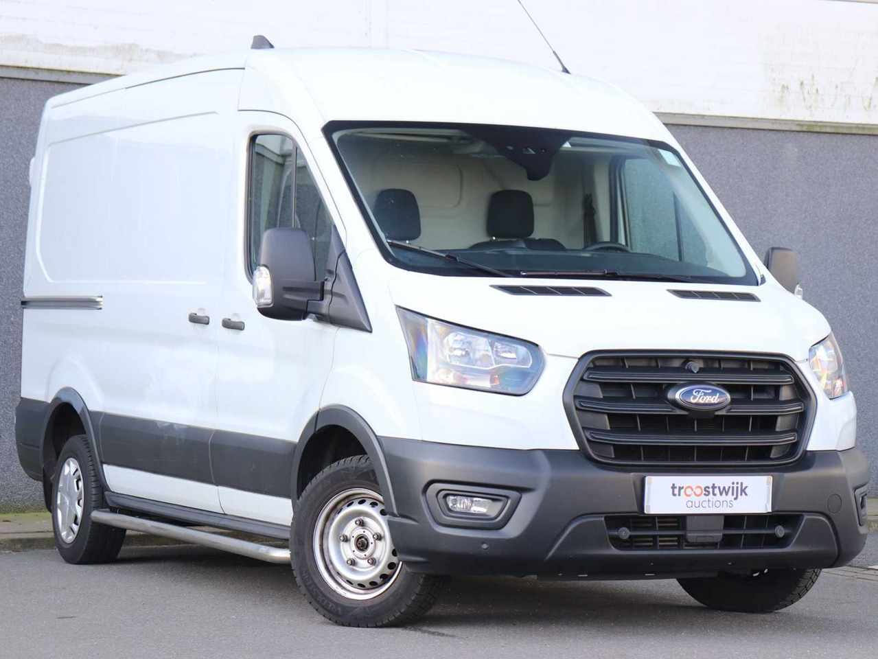 FORD TRANSIT 290 2.0 TDCI L2H2 TREND VAN | VRF-27-T - شاحنة التوصيل: صورة 3 FORD TRANSIT 290 2.0 TDCI L2H2 TREND VAN | VRF-27-T - شاحنة التوصيل: صورة 3