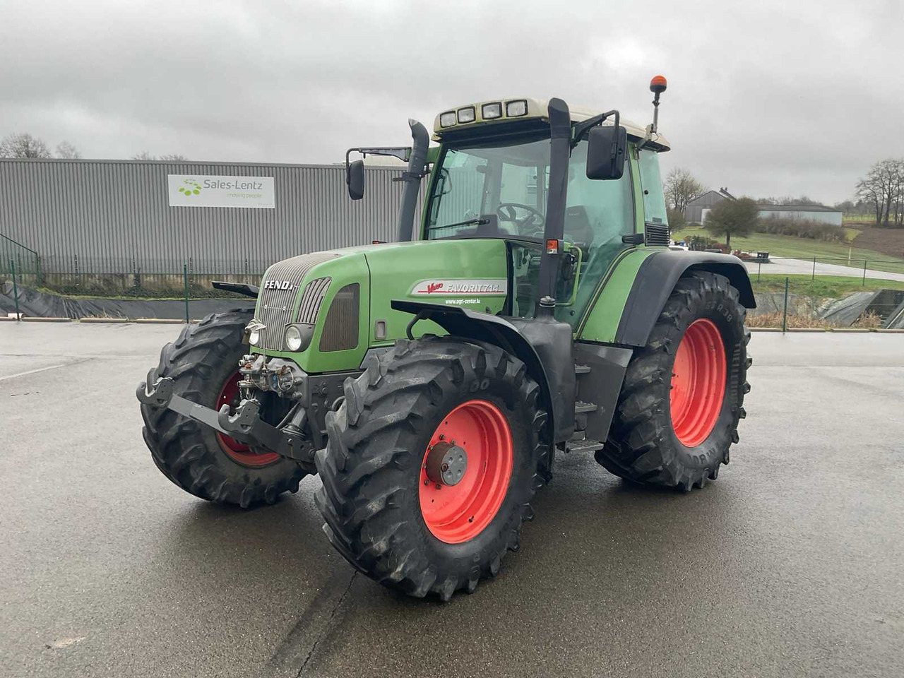 Fendt 714 - جرار: صورة 1 Fendt 714 - جرار: صورة 1