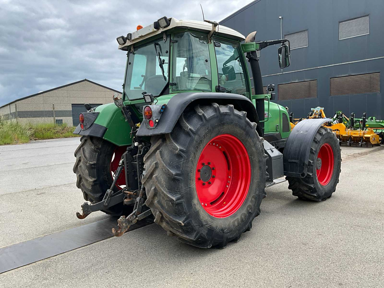Fendt FENDT 716 Vario - جرار: صورة 3 Fendt FENDT 716 Vario - جرار: صورة 3