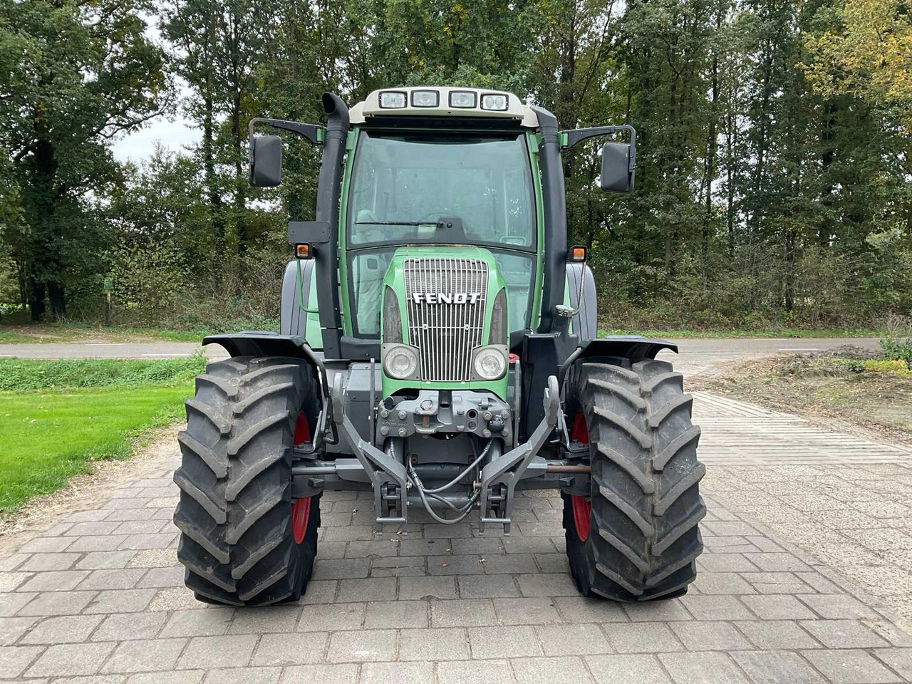Fendt Farmer 410 Vario - جرار: صورة 2 Fendt Farmer 410 Vario - جرار: صورة 2
