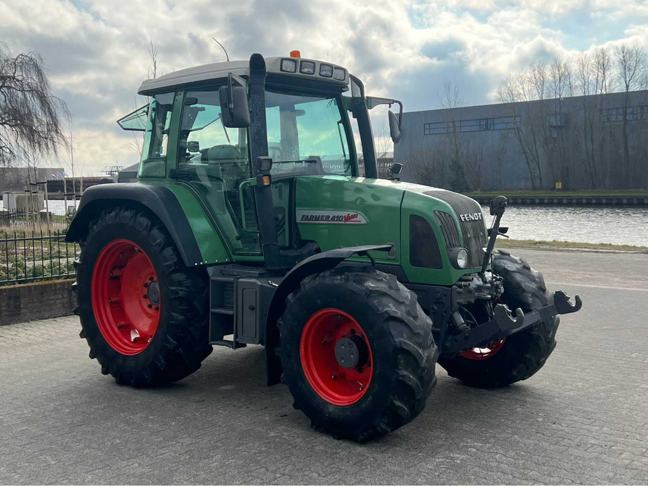 Fendt Farmer 410 - جرار: صورة 5 Fendt Farmer 410 - جرار: صورة 5