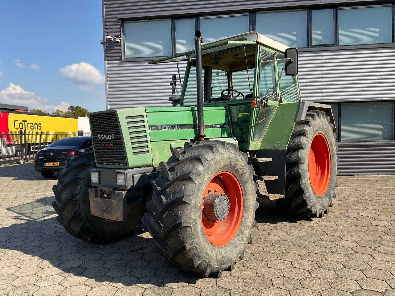 Fendt Favorit 611 LSA Turbomatik - جرار: صورة 1 Fendt Favorit 611 LSA Turbomatik - جرار: صورة 1