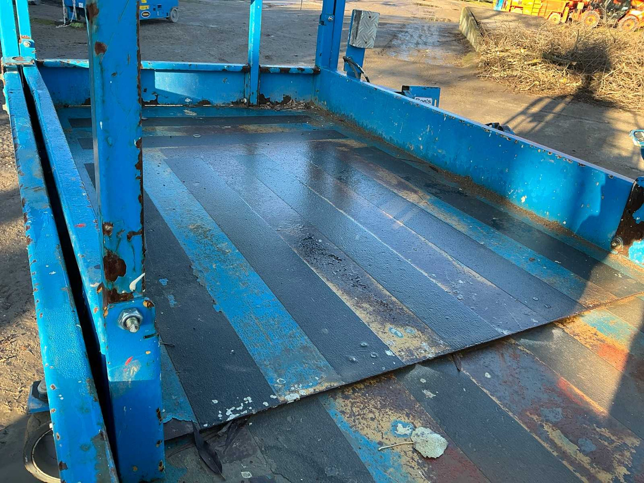 معدات الوصول GENIE - GS4047 - AERIAL WORK PLATFORMS - 2015 (ESN14015024): صورة 22