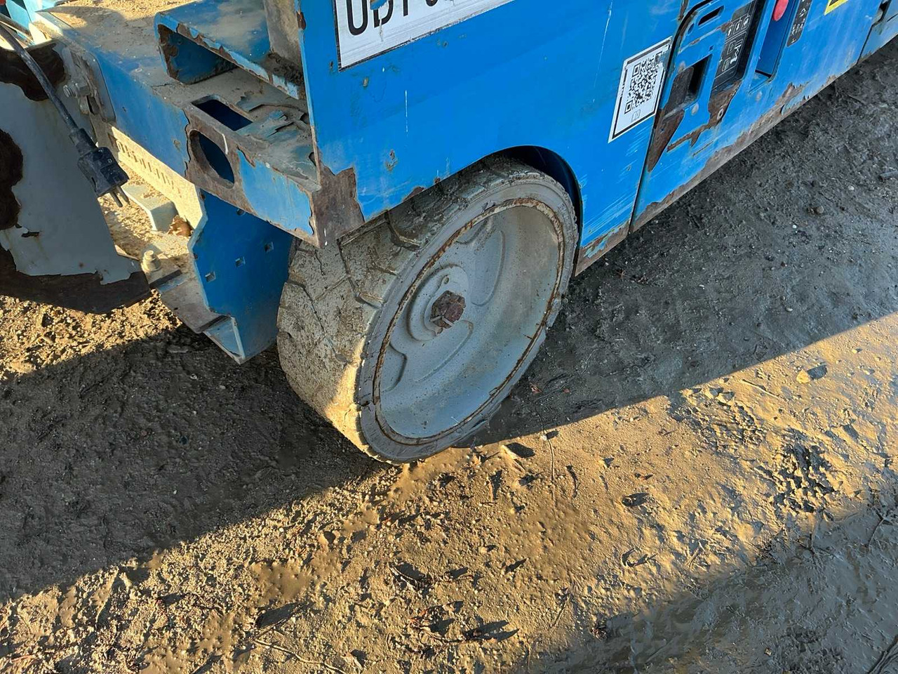 معدات الوصول GENIE - GS4047 - AERIAL WORK PLATFORMS - 2015 (ESN14015024): صورة 11